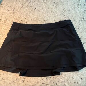 Lululemon Skirt 12 Black EUC